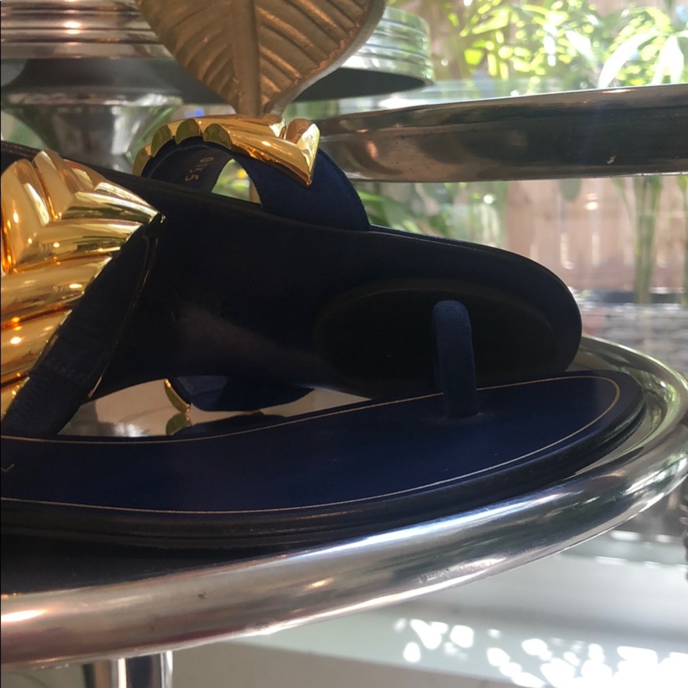 Louis Vuitton Gold V blue suede flat sandal - Picture 4 of 6